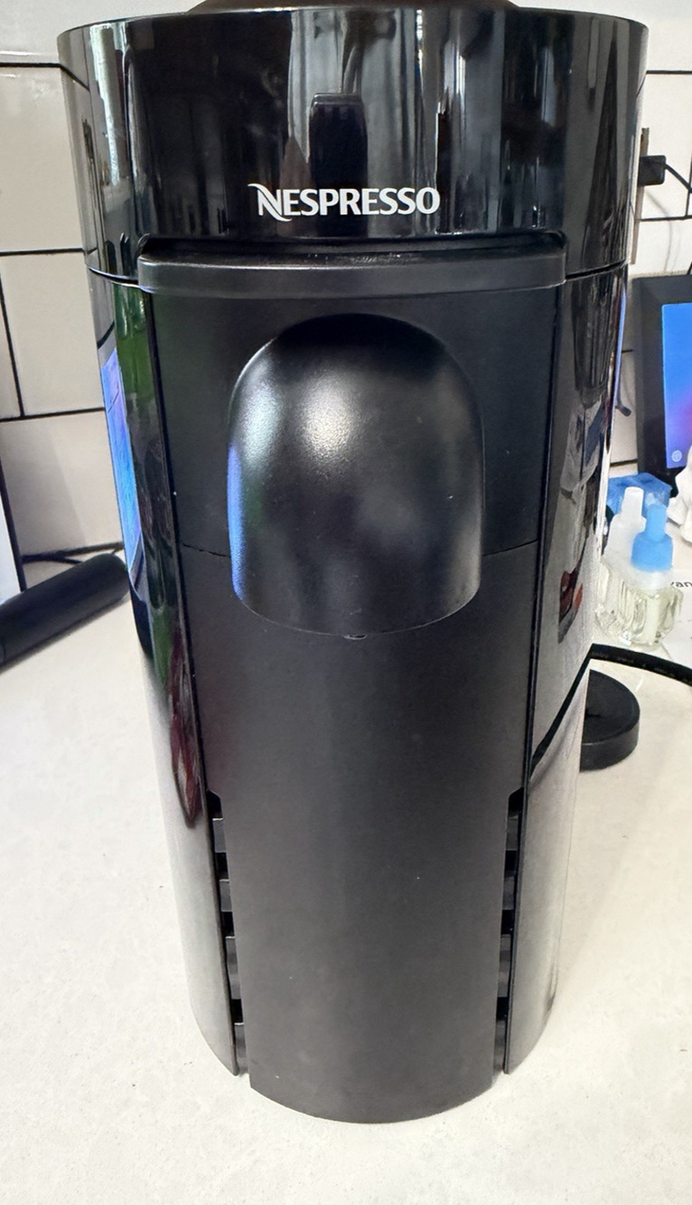 Nespresso Coffee Maker Espresso Machine Black VertuoPlus DeLonghi ENV150B READ